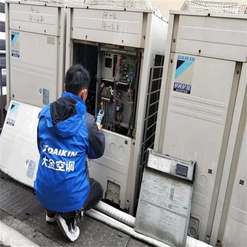 深圳布吉信义柜机空调跳闸故障维修